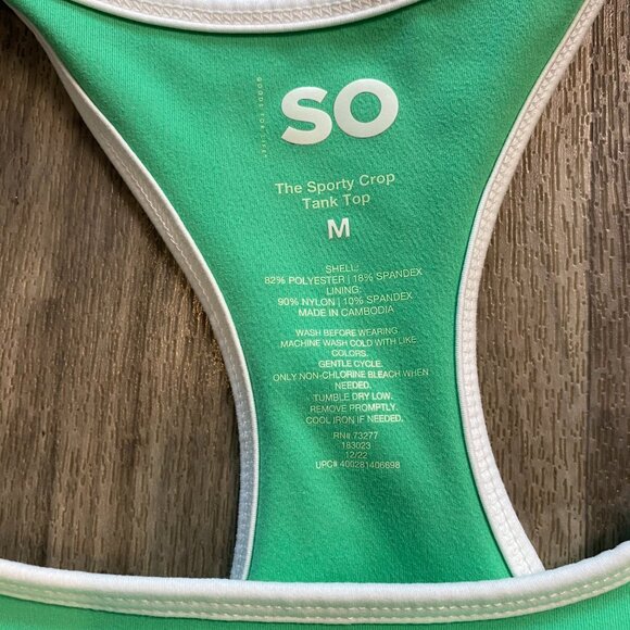 SO Sporty Cropped Tank Top Green Size Medium - Picture 2 of 6